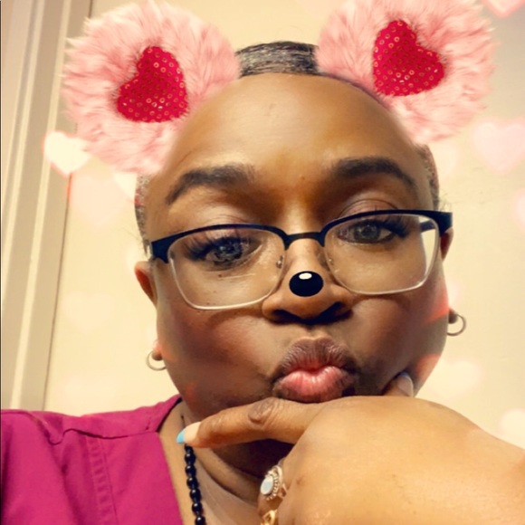 Meet your Posher, Ophelia - Picture 1 of 1